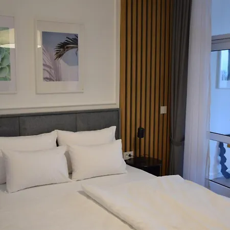 Apartman Red Riding Hood *