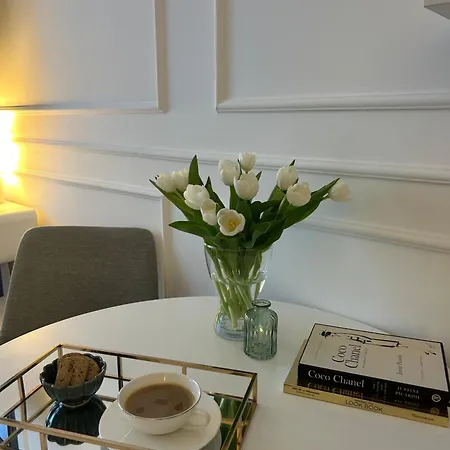 Red Riding Hood Apartman *