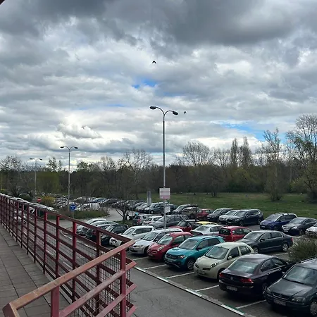 Red Riding Hood Apartman *